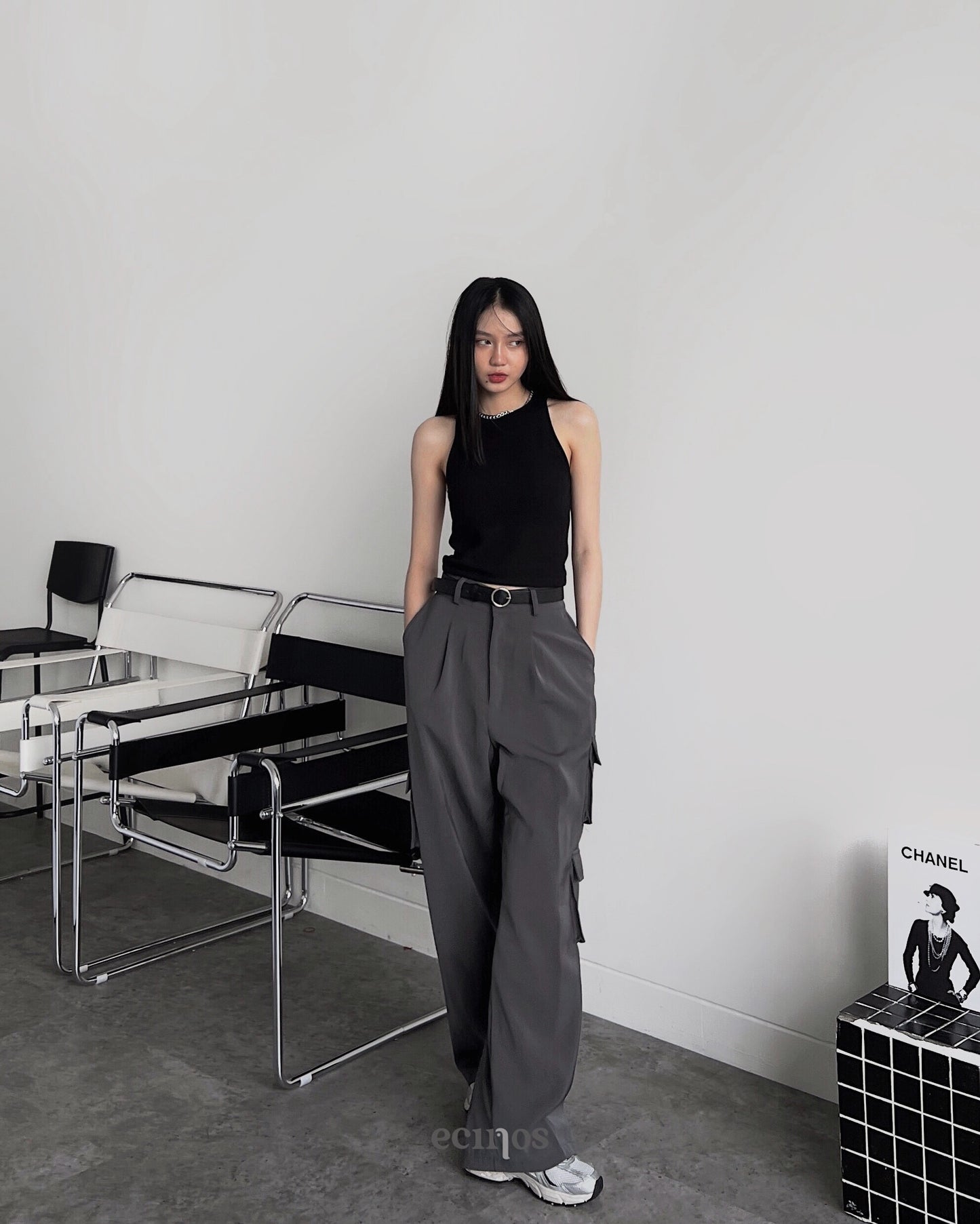 ECINOS - Darkest Cargo Pants