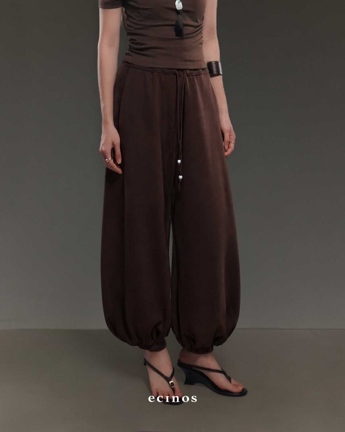ECINOS - Emily Pleated Balloon Sweatpants