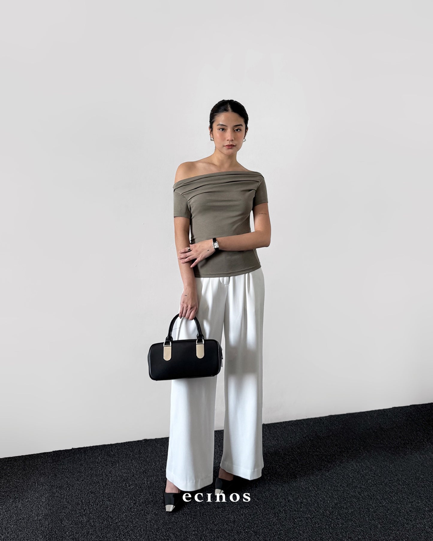 ECINOS - CORE Fitted Off Shoulder Tencel Top