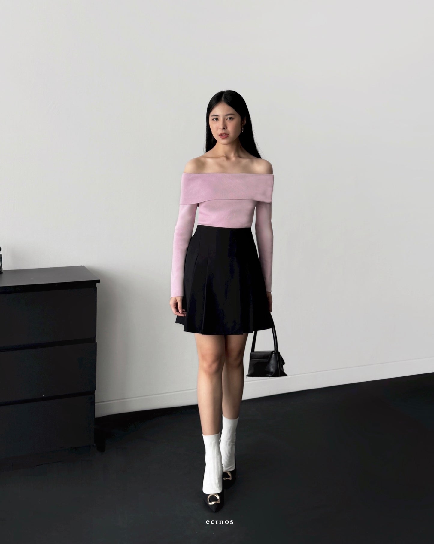 ECINOS - HR Off Shoulder Knit Top