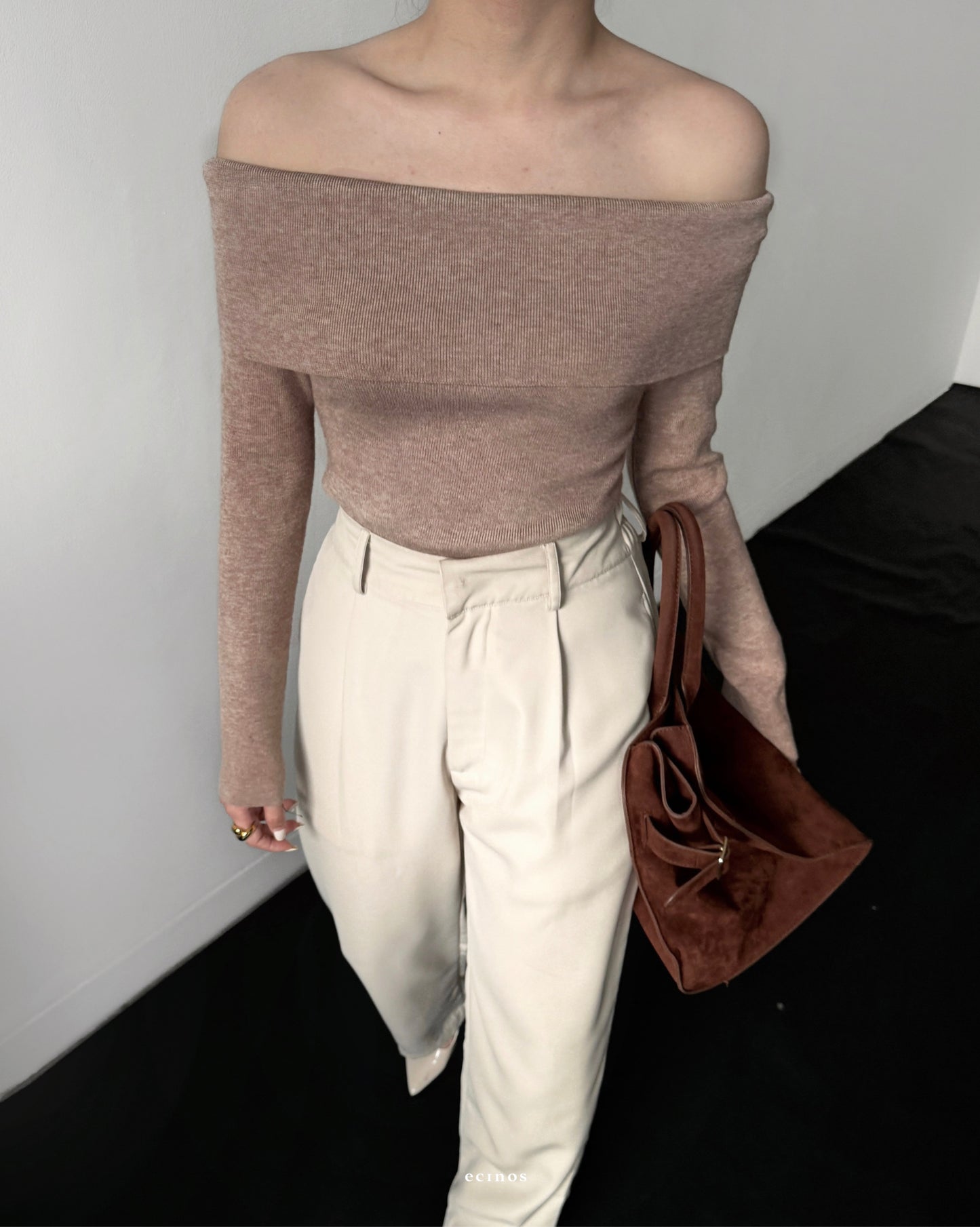 ECINOS - HR Off Shoulder Knit Top