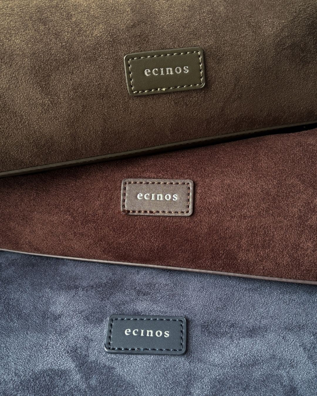 ECINOS Atelier - Dué Buckle Suede Bag