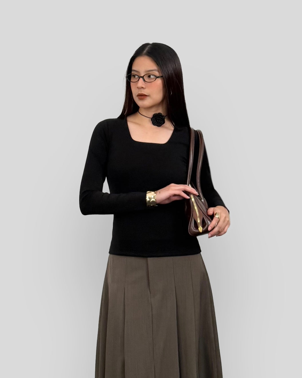 ECINOS - Fitted Open Back Longsleeved Tencel Top
