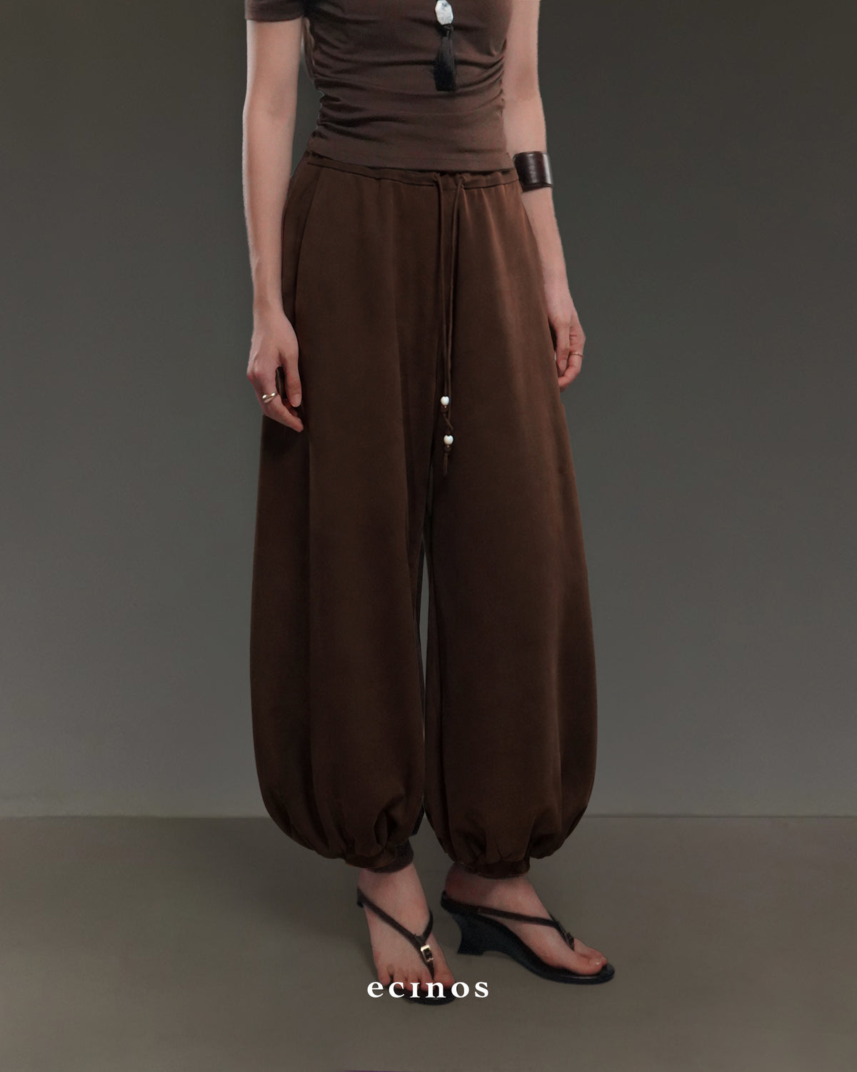 ECINOS - Emily Pleated Balloon Sweatpants