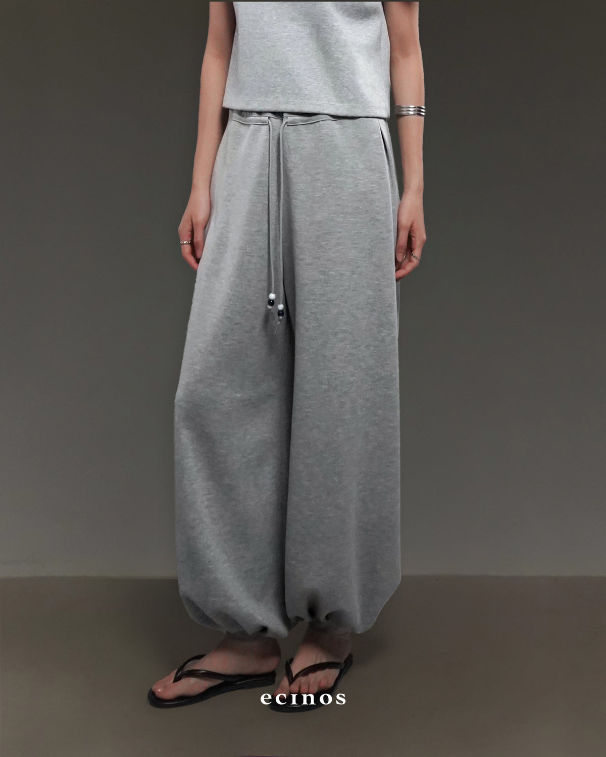 ECINOS - Emily Pleated Balloon Sweatpants