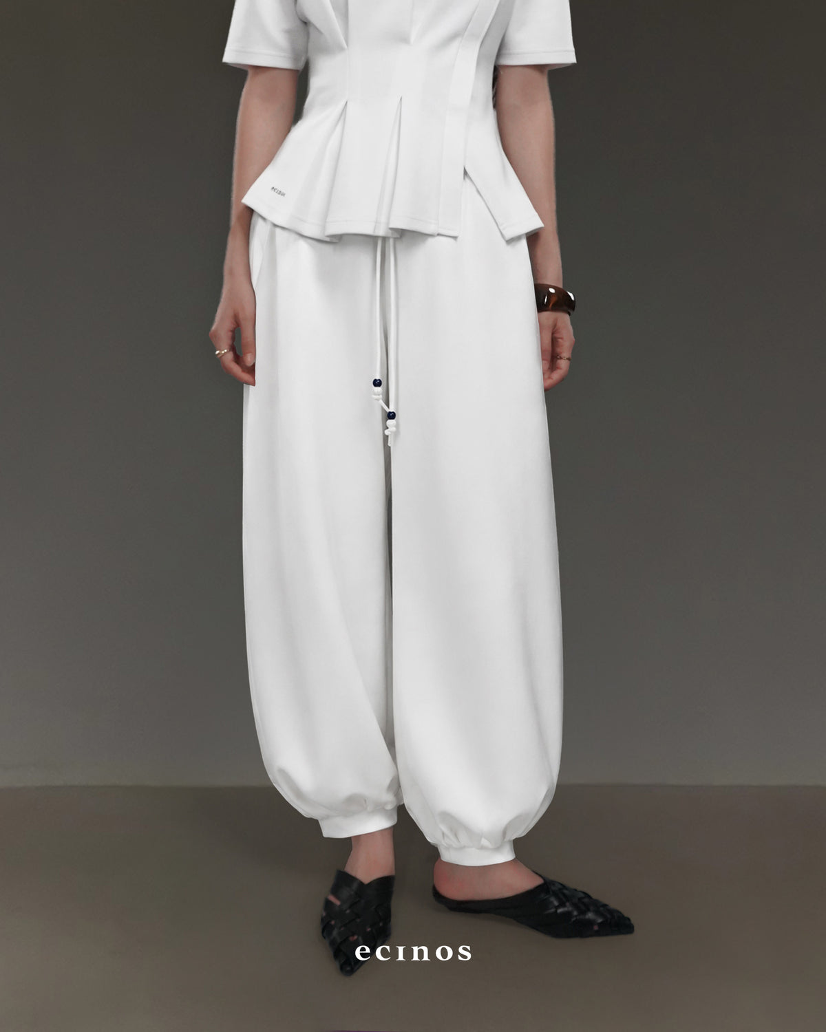 ECINOS - Emily Pleated Balloon Sweatpants