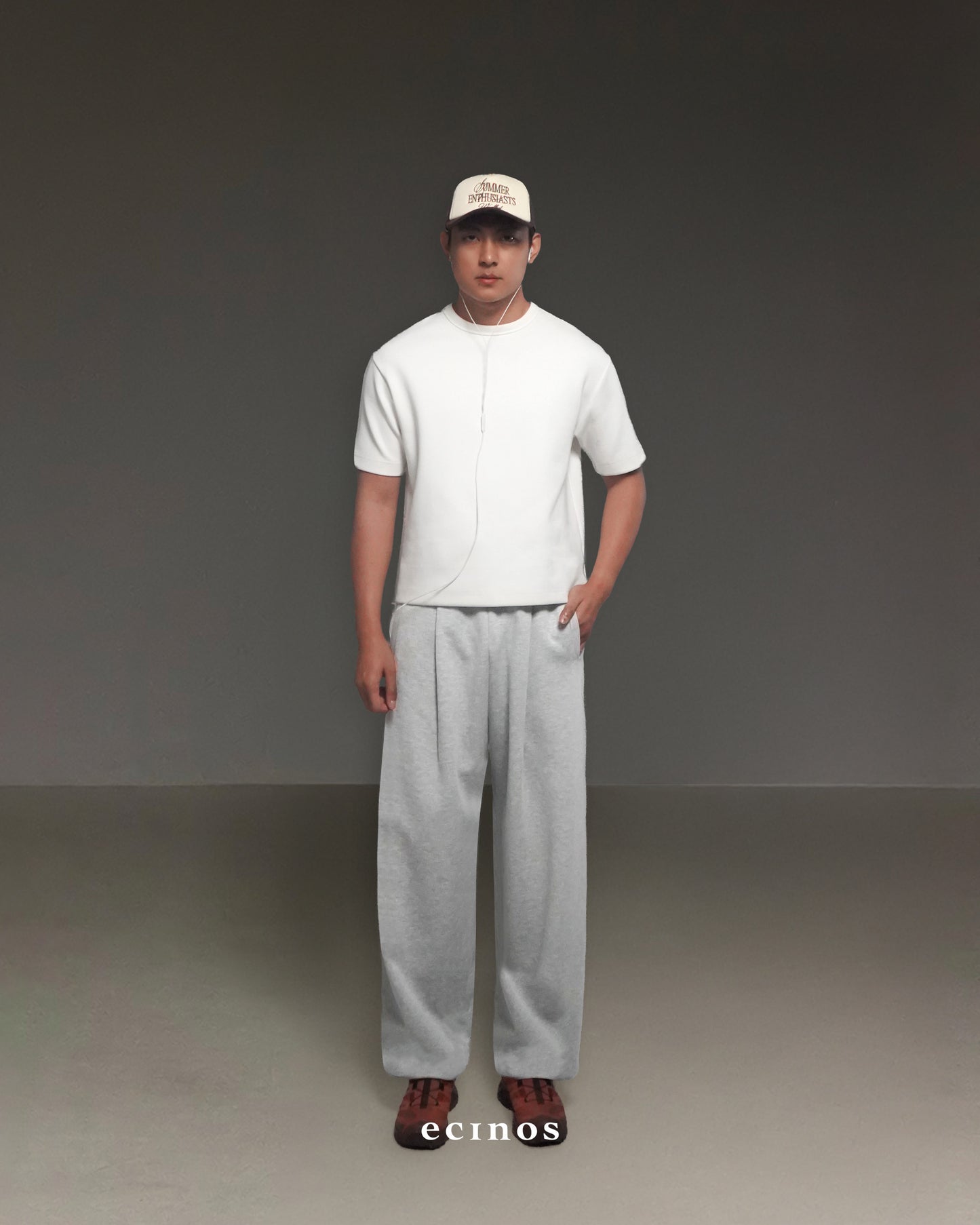 ECINOS Man - Oliver Pleated Wide Sweatpants