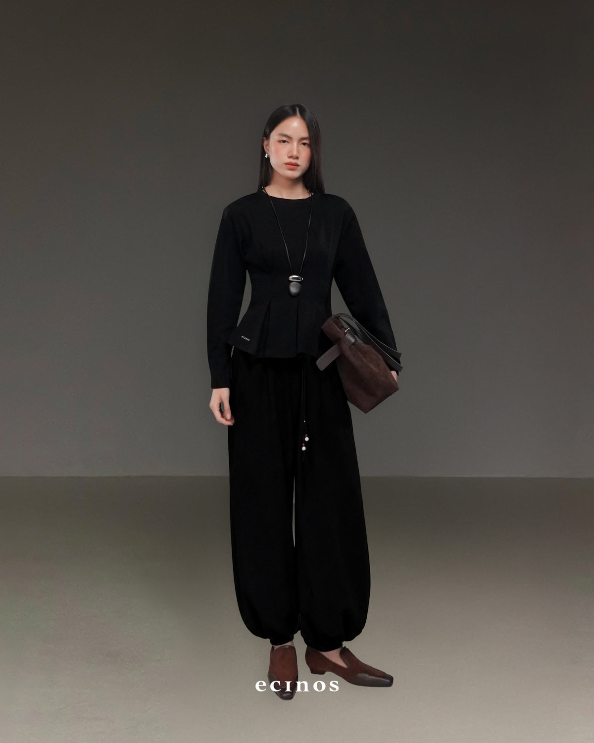 ECINOS - Serena Pleated Top