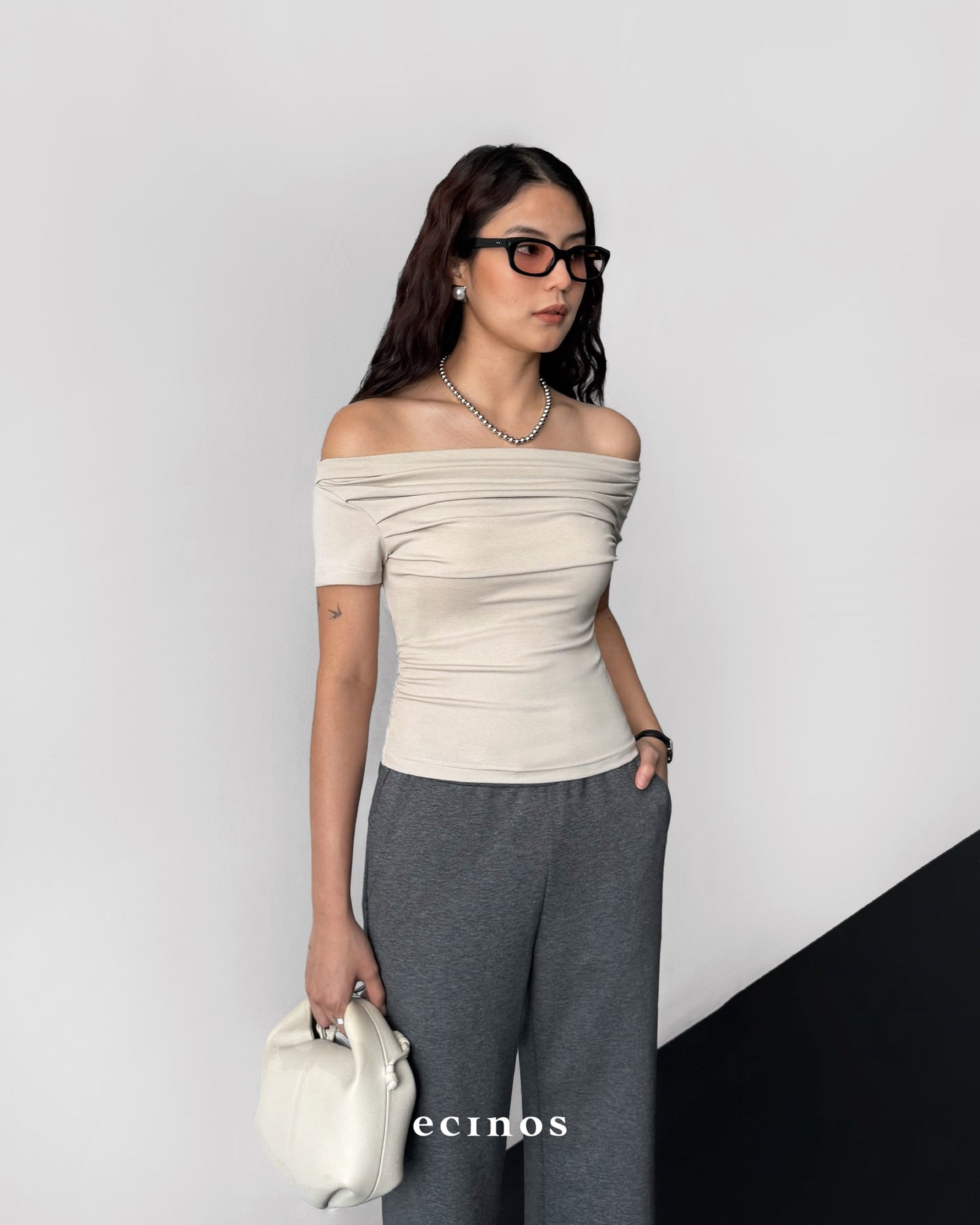 ECINOS - CORE Fitted Off Shoulder Tencel Top