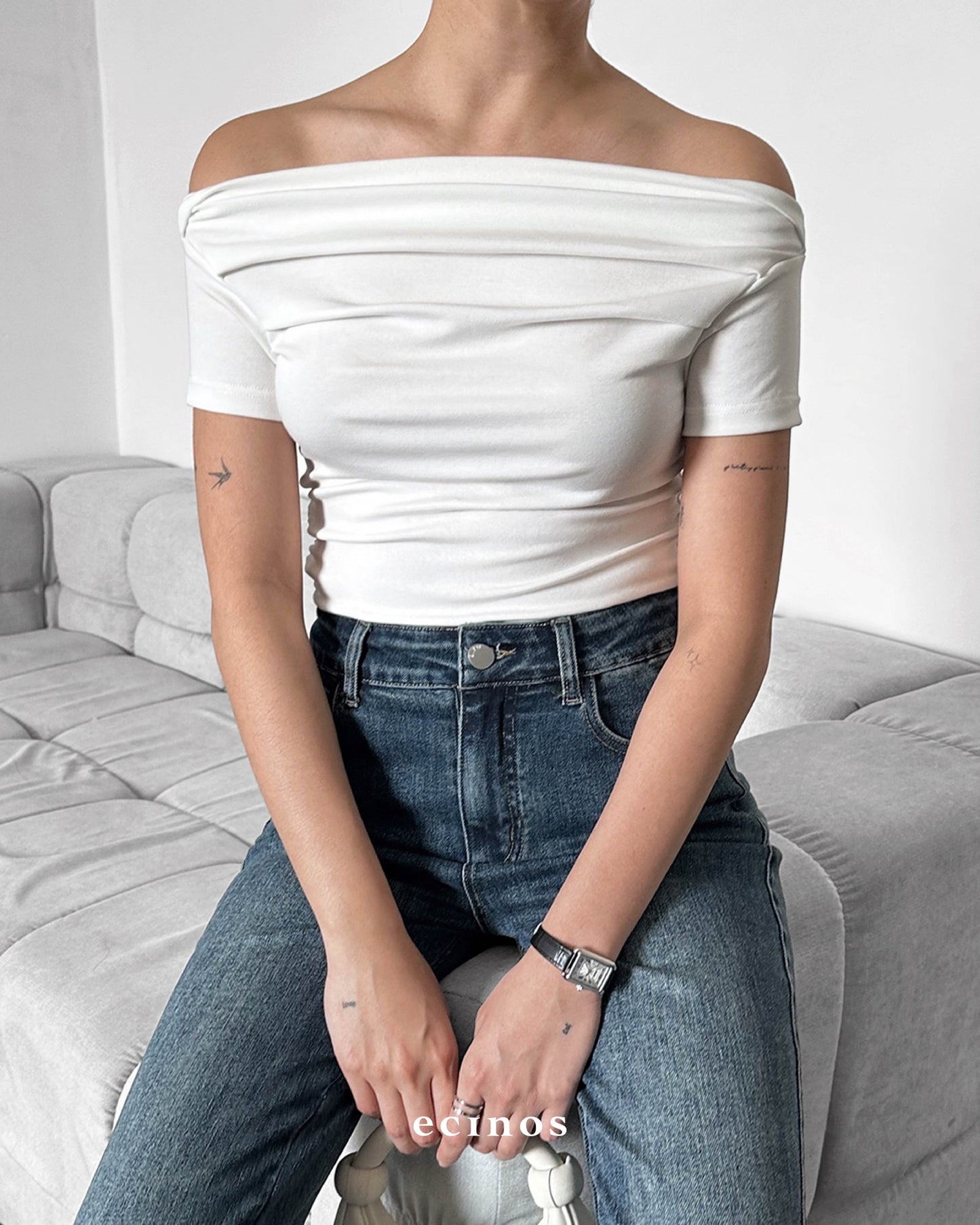 ECINOS - CORE Fitted Off Shoulder Tencel Top