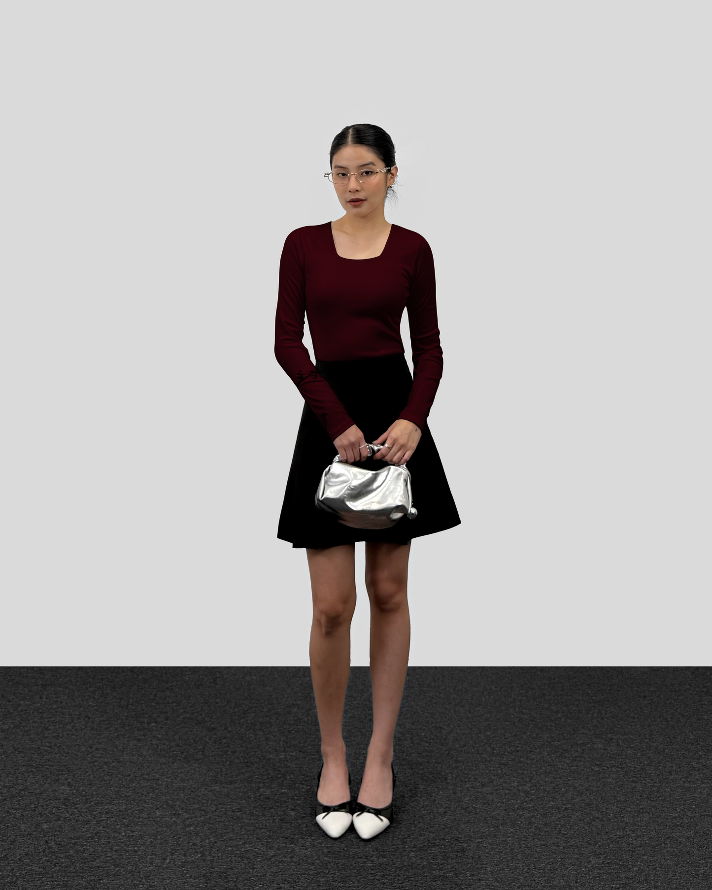 ECINOS - Fitted Open Back Longsleeved Tencel Top
