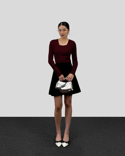 ECINOS - Fitted Open Back Longsleeved Tencel Top