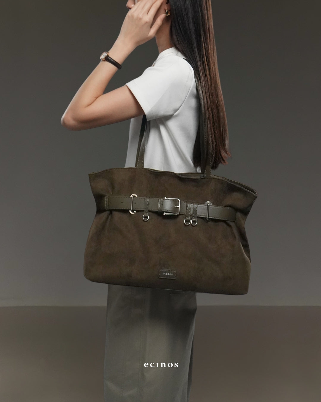 ECINOS Atelier - Dué Buckle Suede Bag