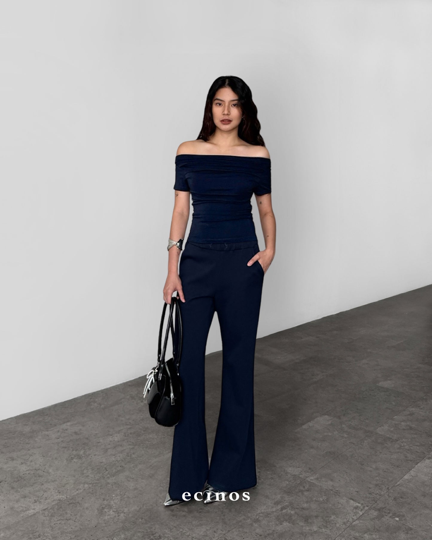 ECINOS - CORE Fitted Off Shoulder Tencel Top