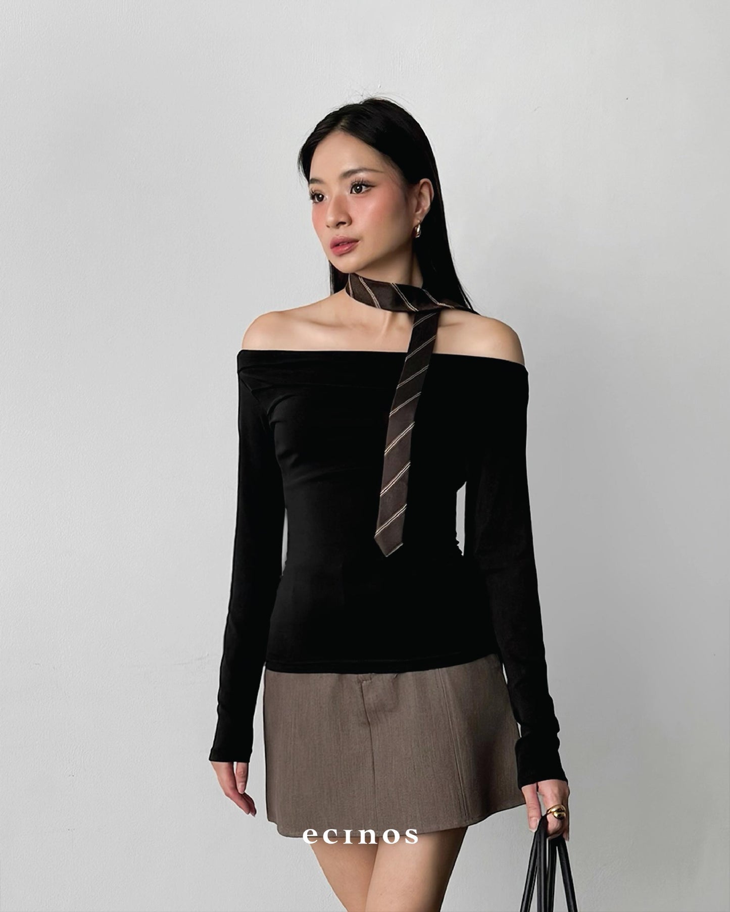 ECINOS - CORE Fitted Off Shoulder Tencel Top